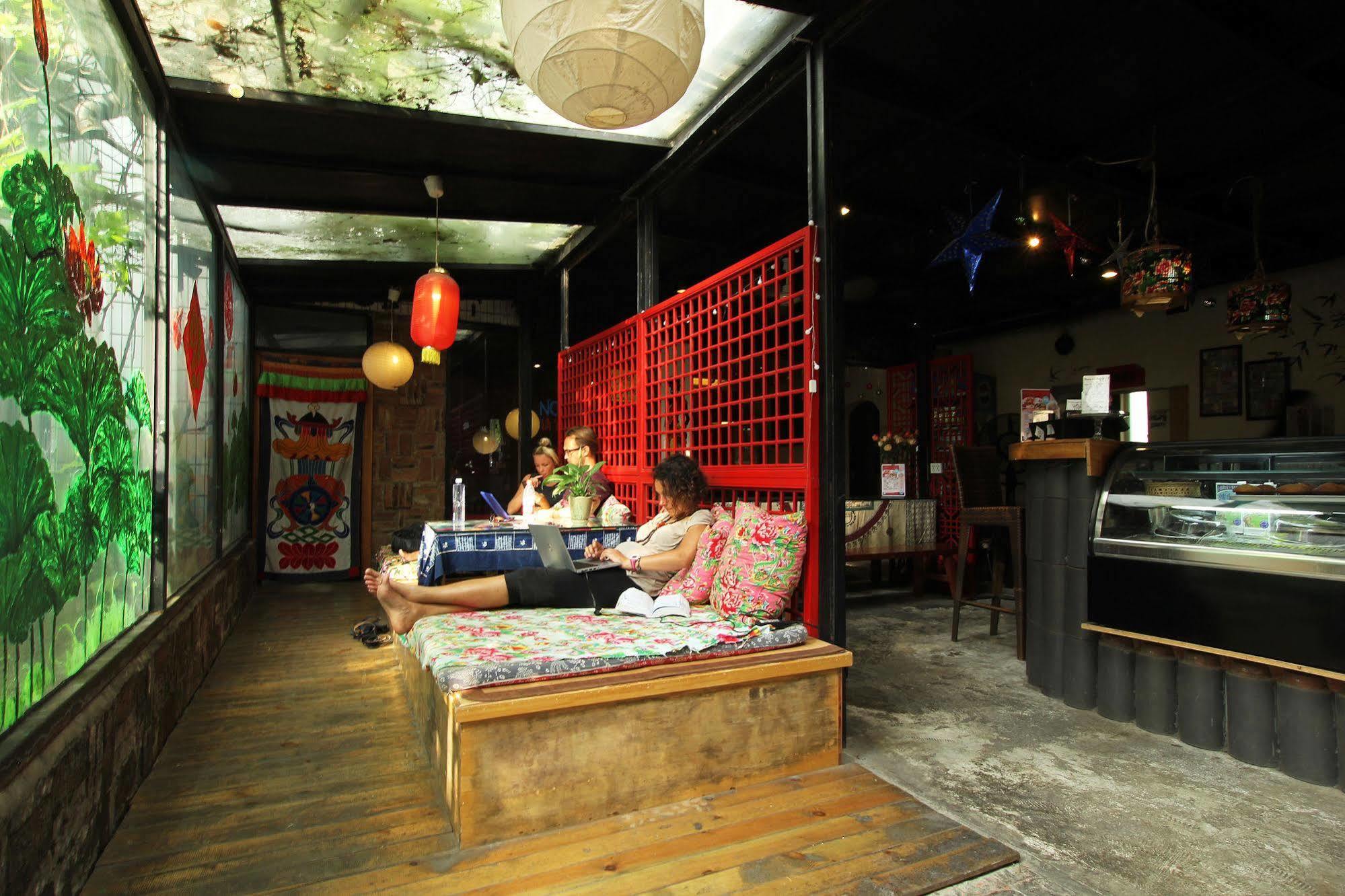 Guilin Wada Hostel Exterior photo